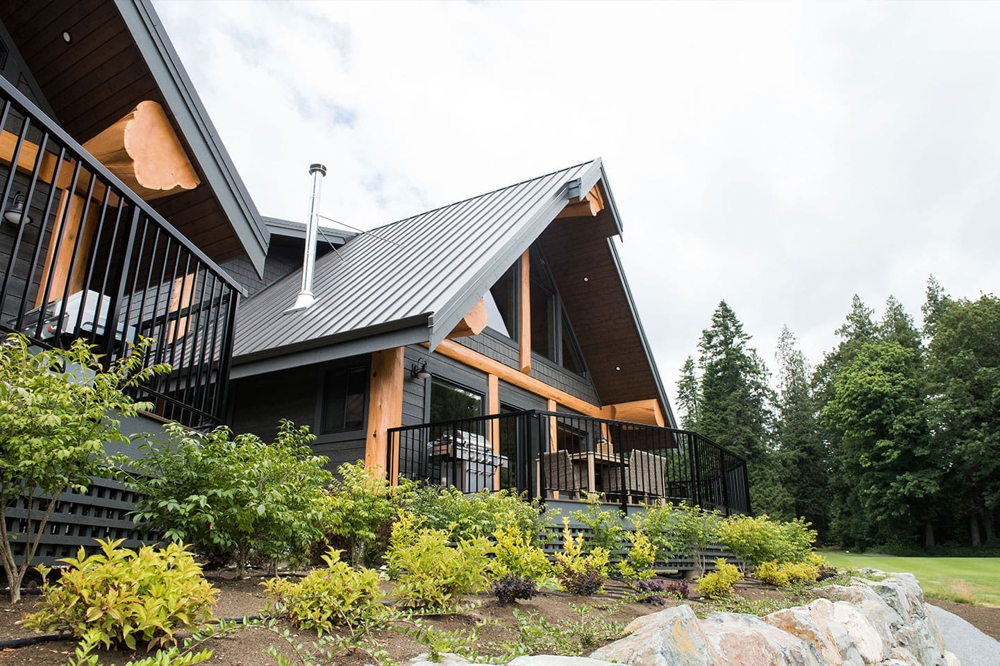 Exterior of Log Cabin Kit, BC Log Home Builder.