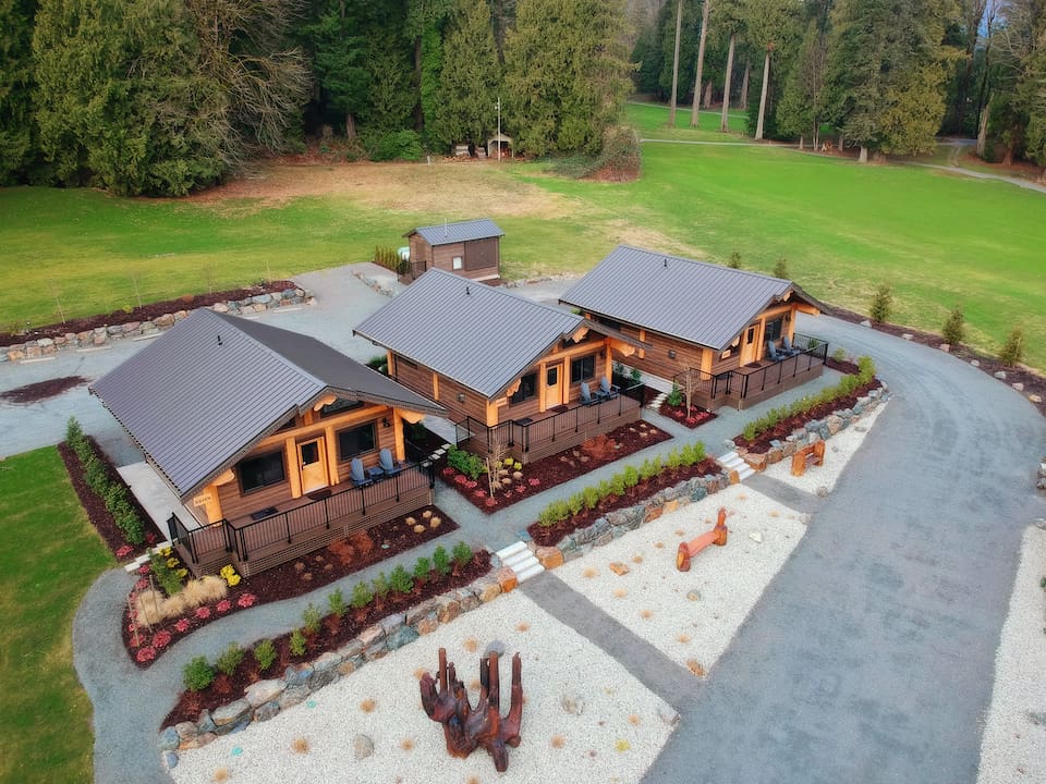 Custom Built Twin Eagles Log Cabin Kits.