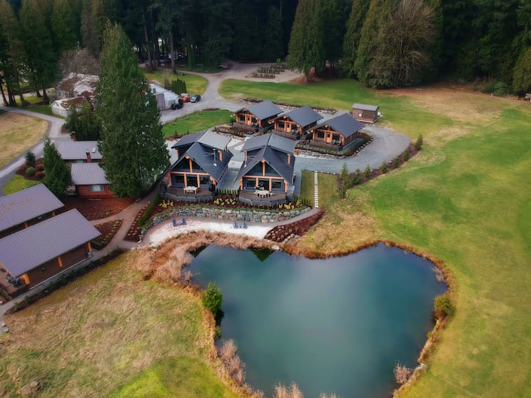exterior views of custom built log cabin kits