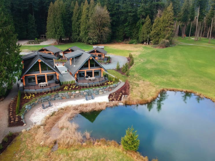 exterior views of log cabin kits