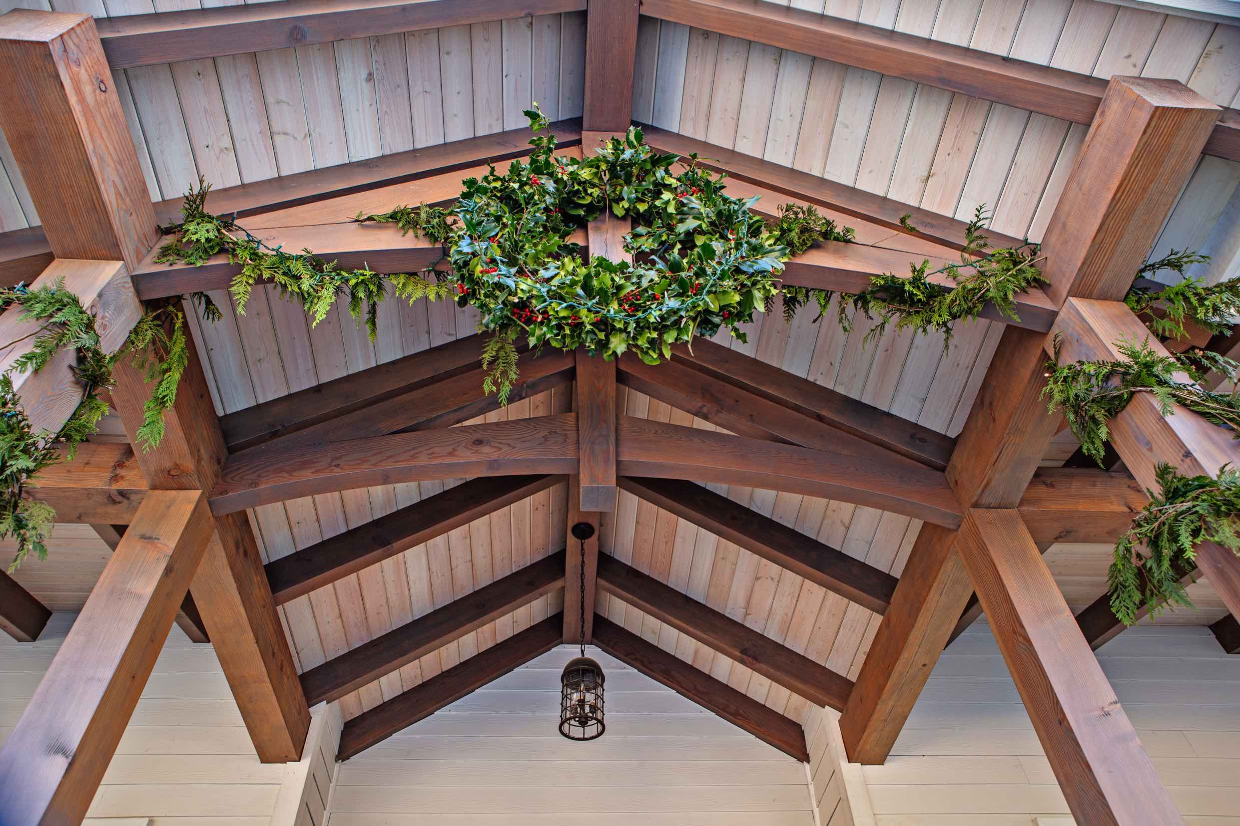 Timber accents in Timber Frame Log Home.