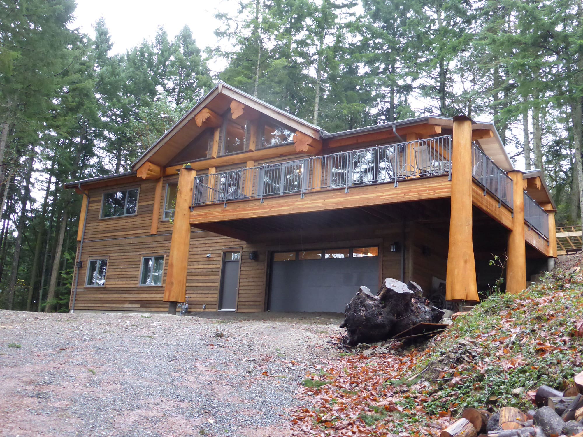 Exterior view of Timber Frame Log Home.