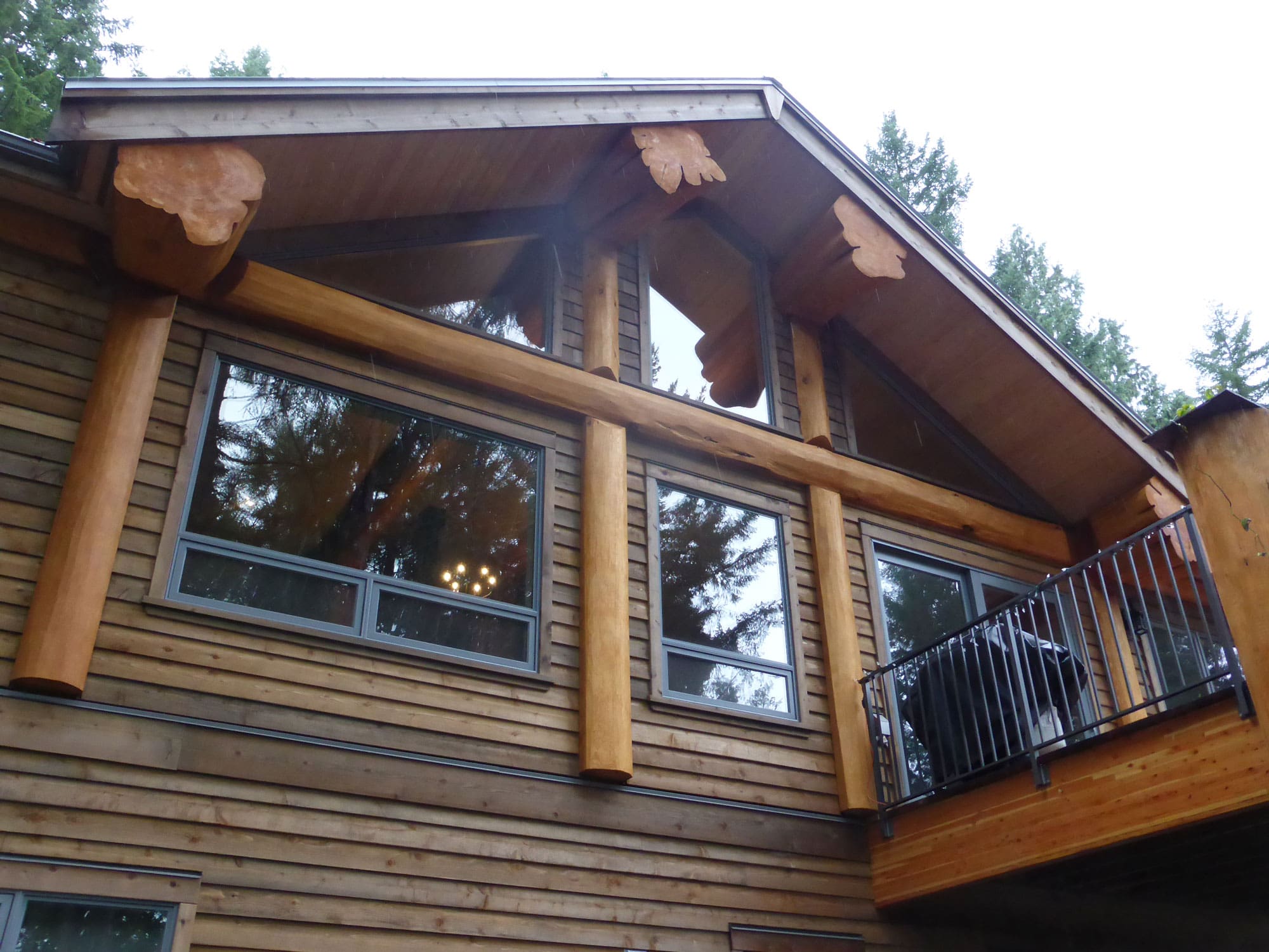 Exterior view of Timber Frame Log Home.