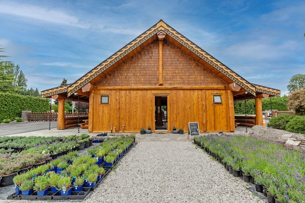 BC log home builders post and beam home.