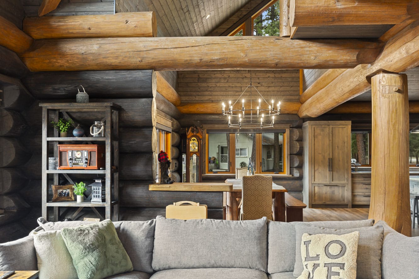 Tulameen B.C. Full Scribe Log Home