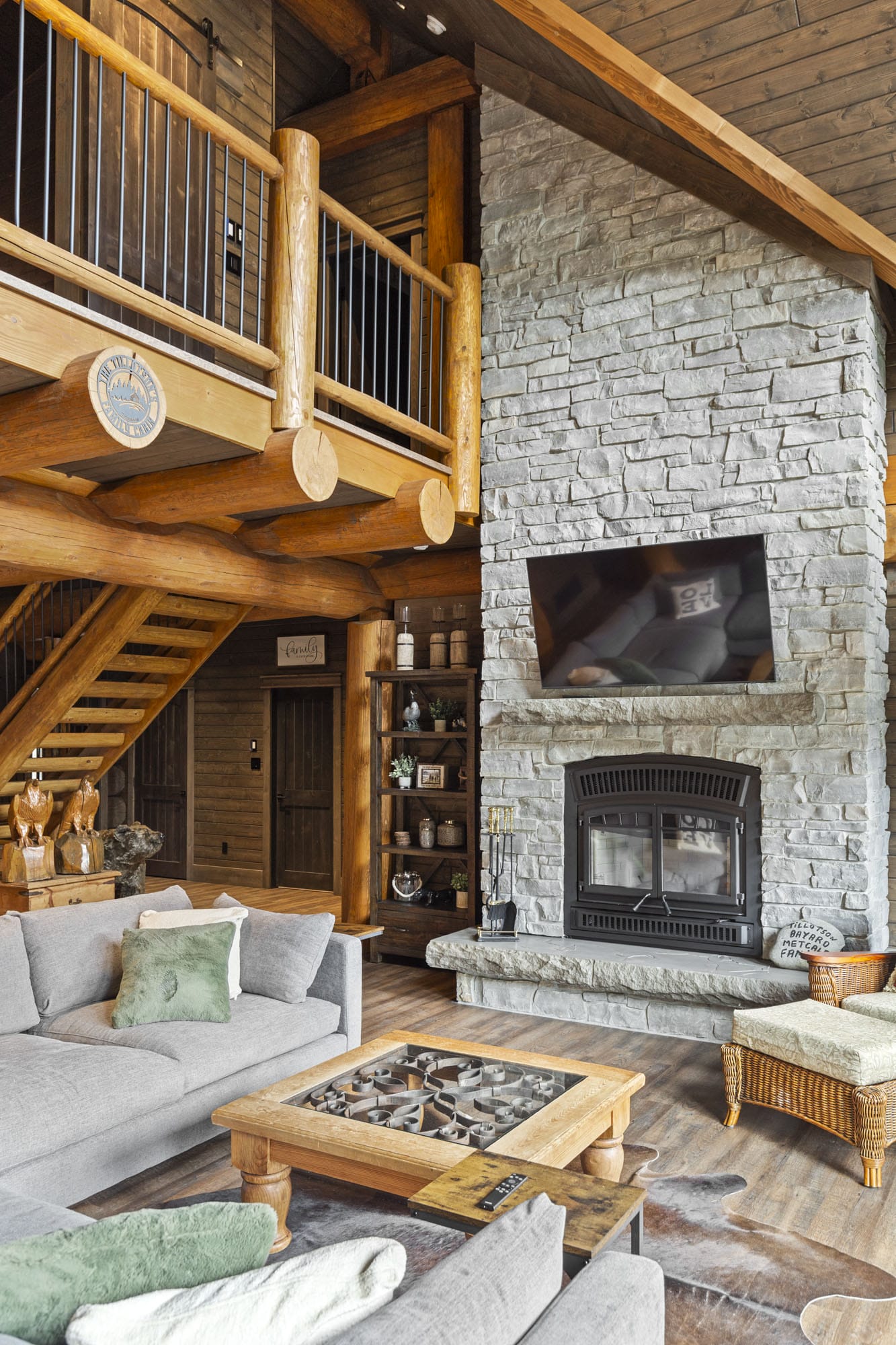 Tulameen B.C. Full Scribe Log Home