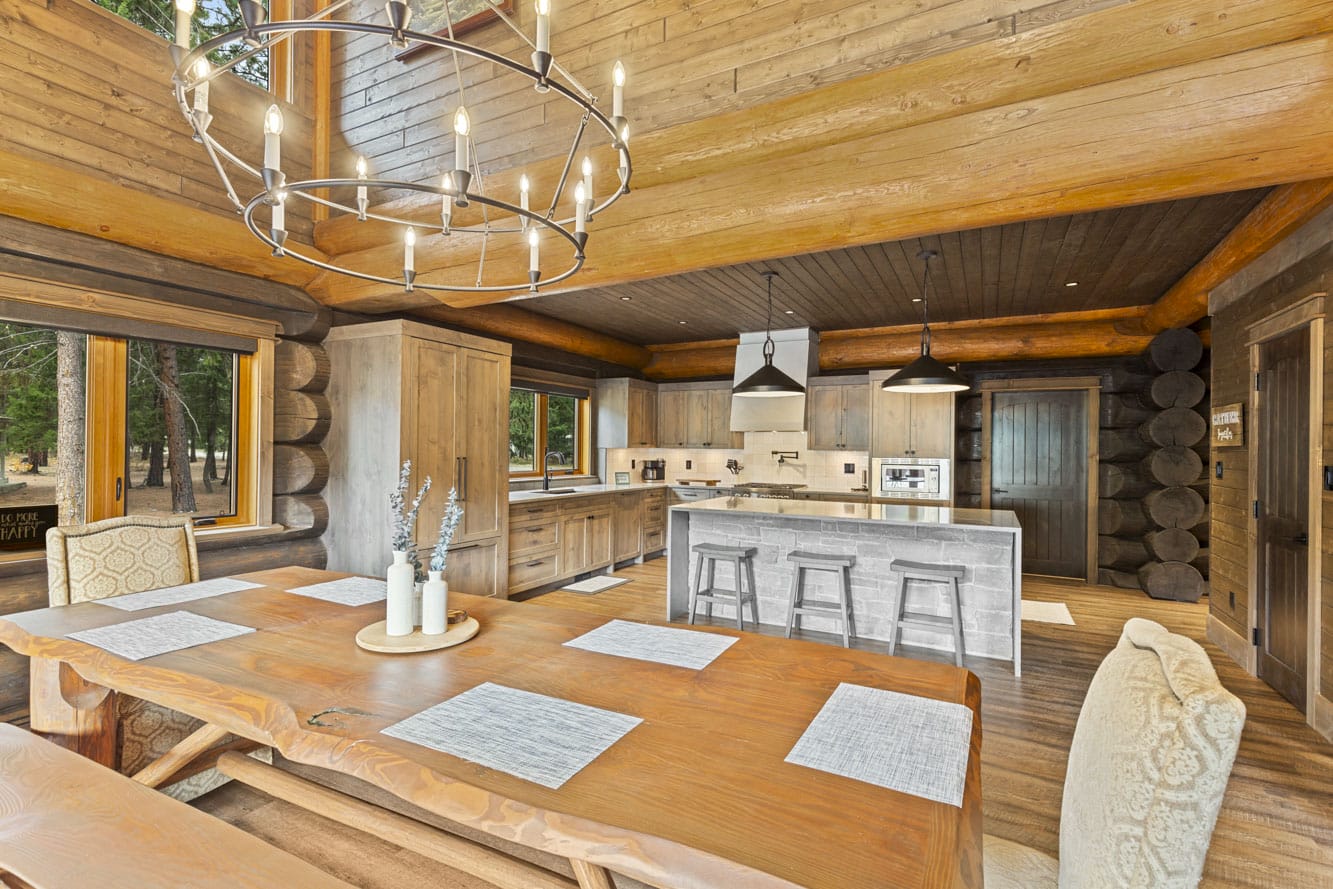 Tulameen B.C. Full Scribe Log Home