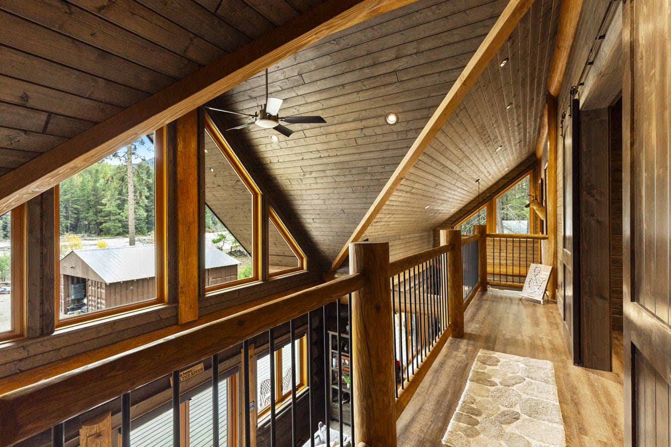 Tulameen B.C. Full Scribe Log Home