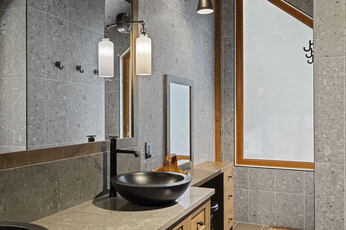 Tulameen B.C. Full Scribe Log Home