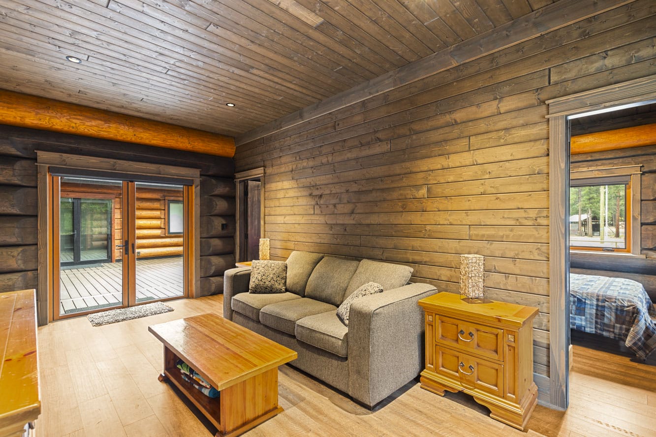 Tulameen B.C. Full Scribe Log Home