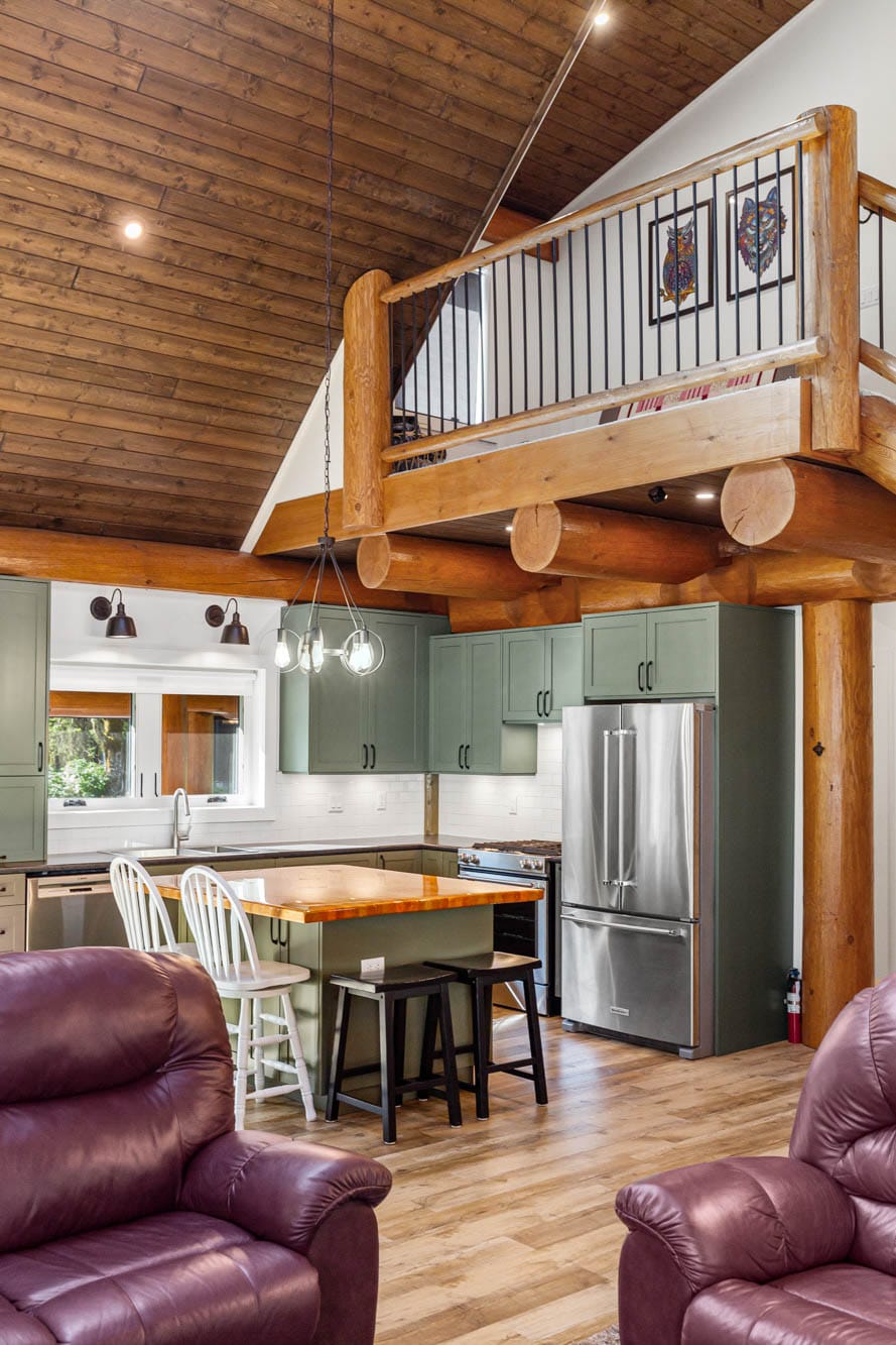 Sasquatch log Cabin(41)