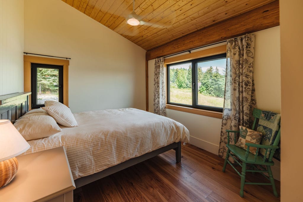 TimothyLakeCabin