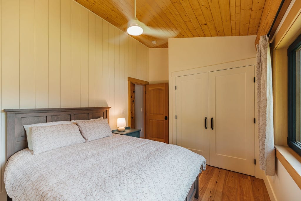 TimothyLakeCabin